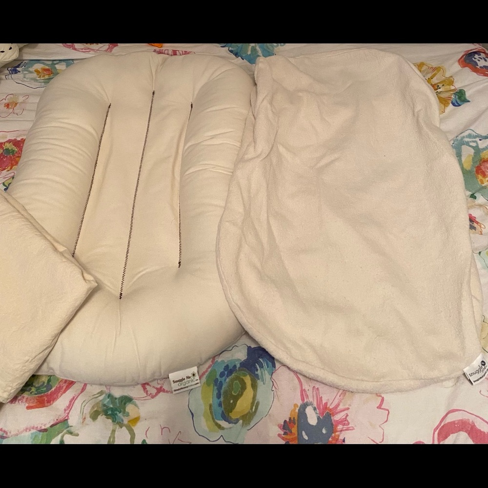 Snuggle Me Organic pillow & Fleece cover